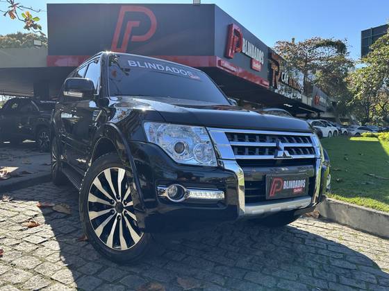 MITSUBISHI PAJERO 3.2 HPE 4X4 7 LUGARES 16V TURBO INTERCOOLER DIESEL 4P AUTOMÁTICO MITSUBISHI PAJERO 3.2 HPE 4X4 7 LUGARES 16V TURBO INTERCOOLER DIESEL 4P AUTOMÁTICO